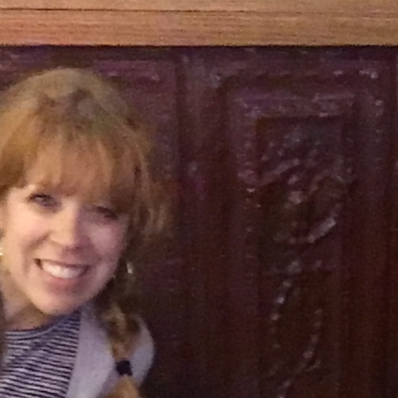 Meet your Posher, Amy - Picture 1 of 1