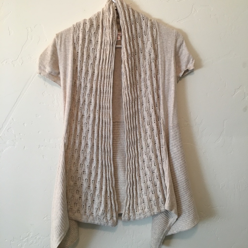 Short sleeve cardigan