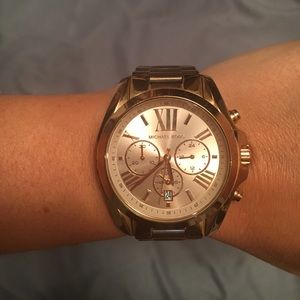 Michael Kors- Women's rose gold watch