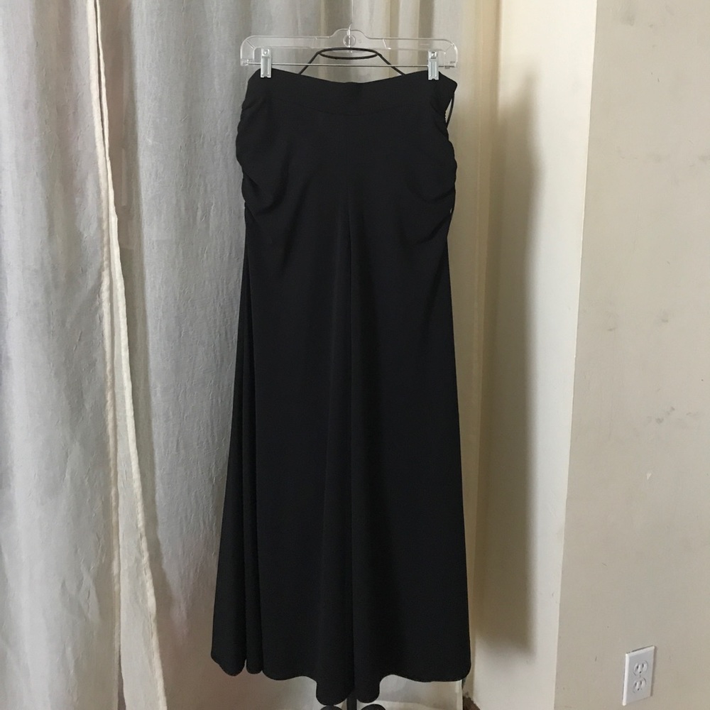 Maxi skirt with side cinched