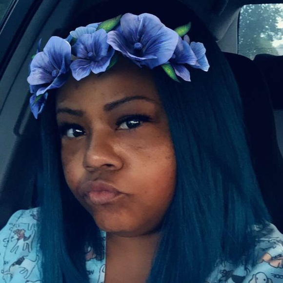 Meet your Posher, Cheareka - Picture 1 of 1