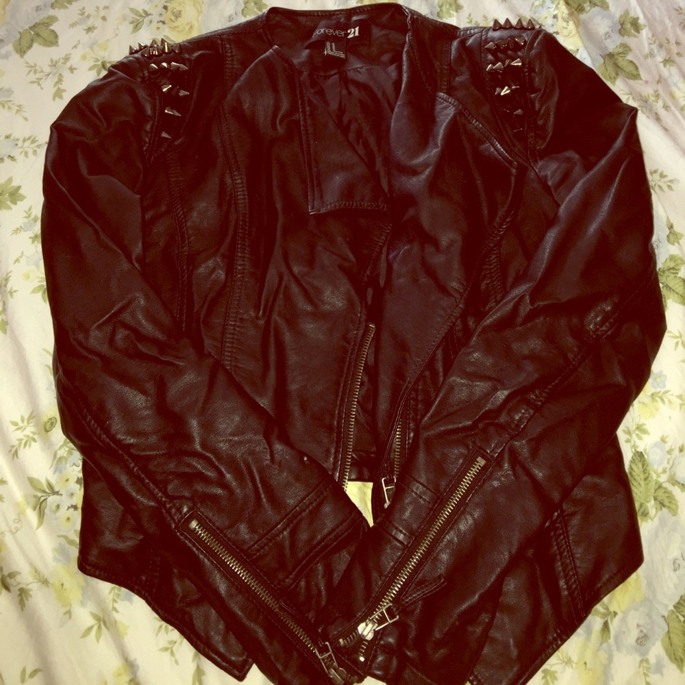 Women's Forever21 leather jacket