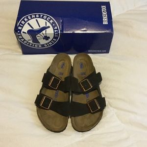 💕ONE DAY SALE💕Arizona mocha suede Birkenstocks