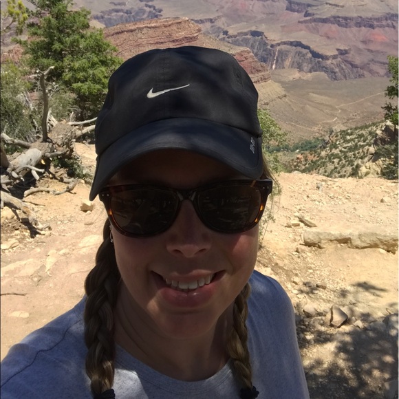 Meet your Posher, Tamie - Picture 1 of 1