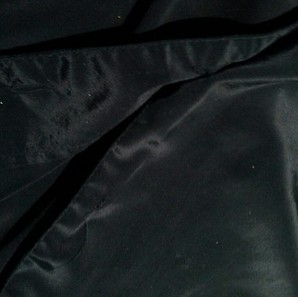 Black silky long sleeved pleated blouse sparkley - Picture 4 of 5