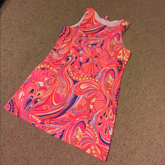 ❌SOLD ❌ Lilly Pulitzer Shift Multi Reef Retreat - Picture 3 of 5