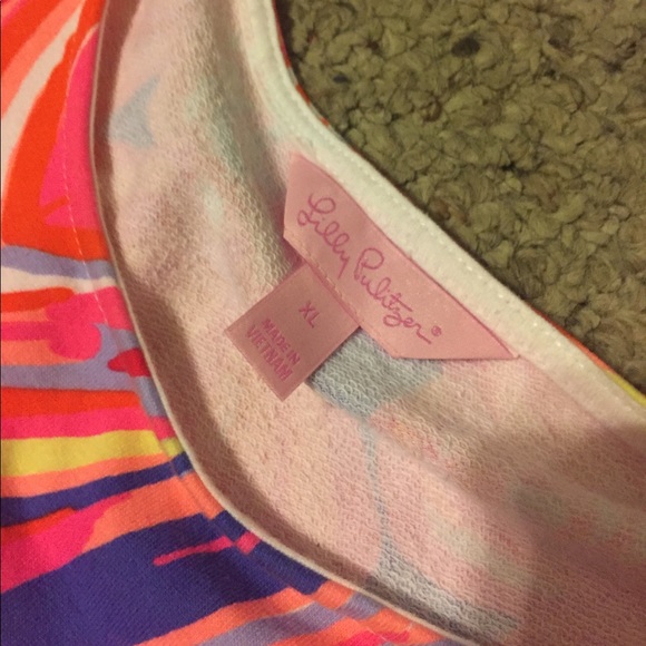 ❌SOLD ❌ Lilly Pulitzer Shift Multi Reef Retreat - Picture 4 of 5