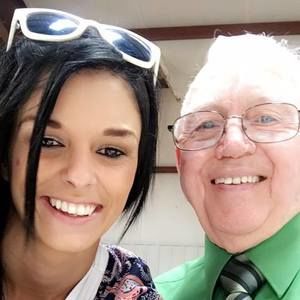 Meet your Posher, Hailey