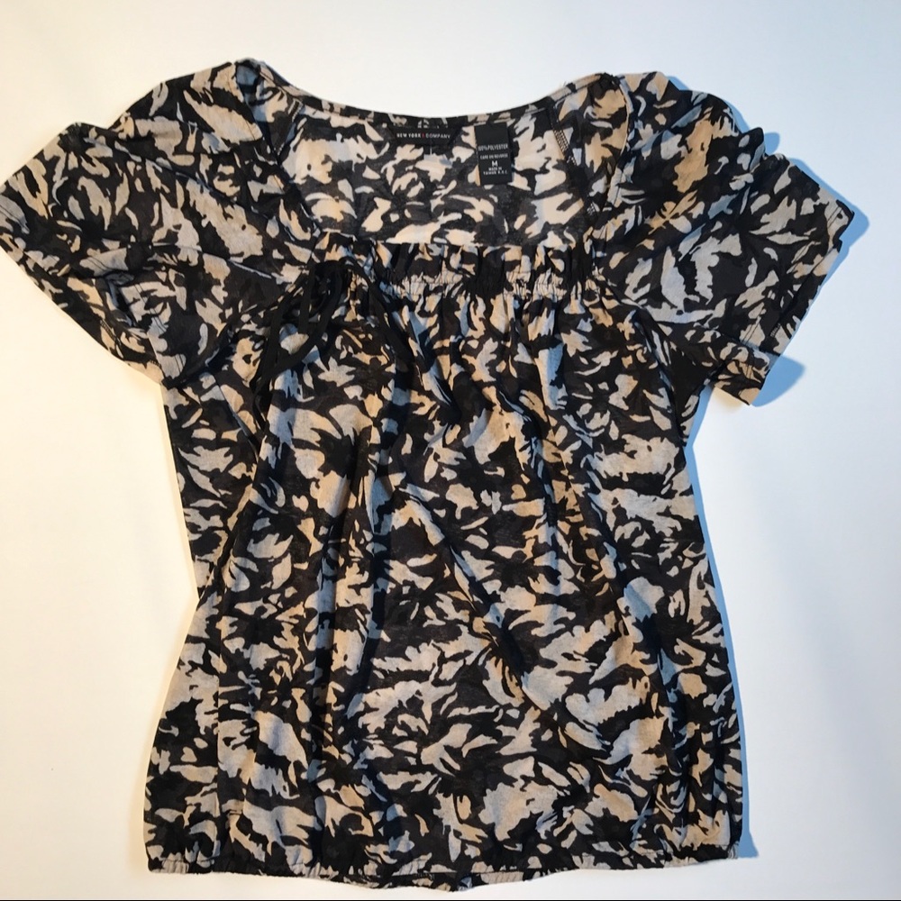 ❤️ NY & Co Top Size Medium