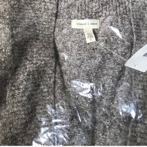 NWT Urban Outfitters Cozy Knit Top - Picture 3 of 3