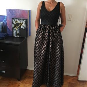 Adrianna papell dress