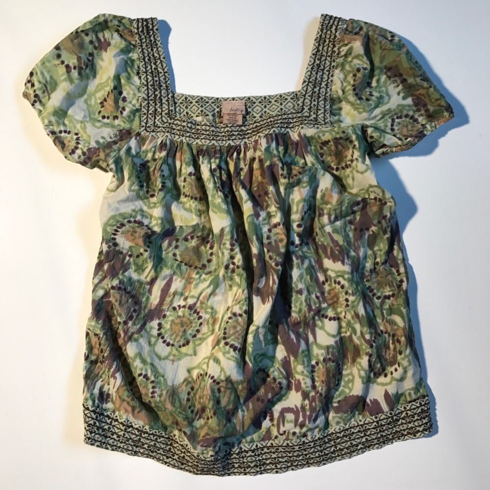 Cute Daytrip Medium Top