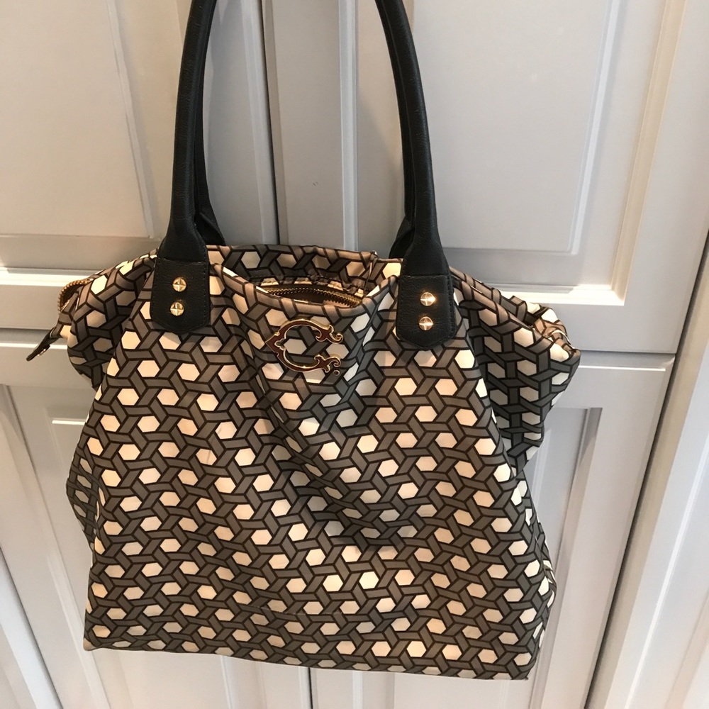 C. Wonder bag! Looks brand new! Negotiable!
