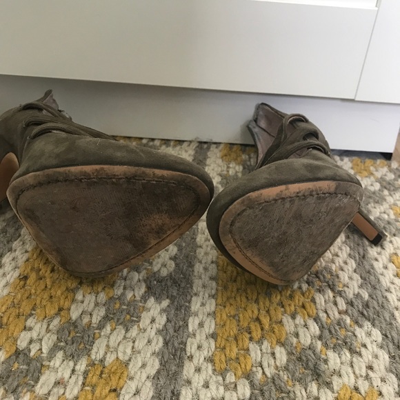 Vince camuto heels - Picture 3 of 3