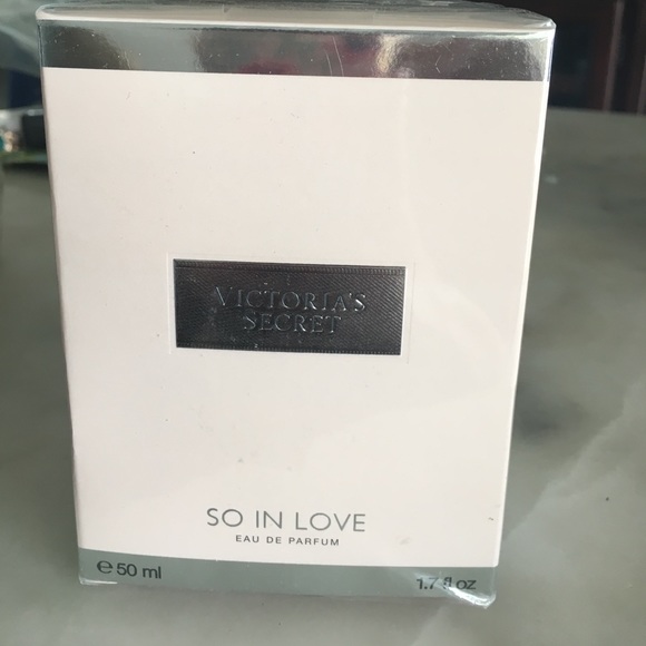 Victoria Secret Perfume - Picture 1 of 1