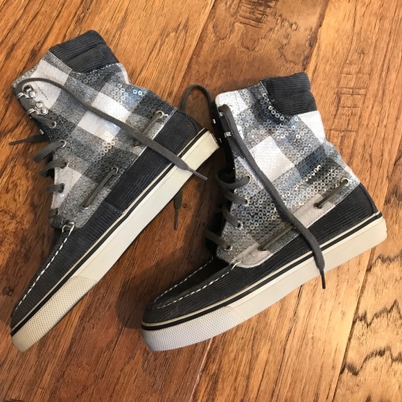 NWOT Sperry high tops - Picture 1 of 8