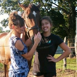 Meet your Posher, Olivia