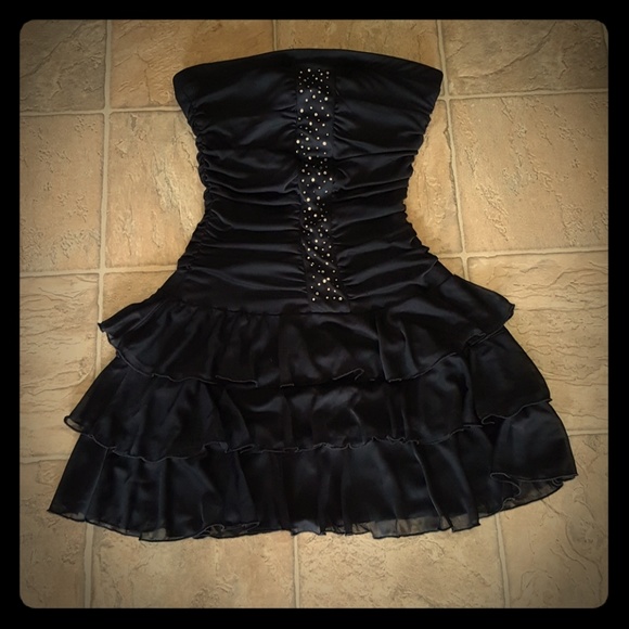 XOXO NEW Dress (Medium) - Picture 1 of 4