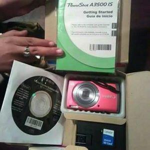 Canon powershot 3500 IS camera