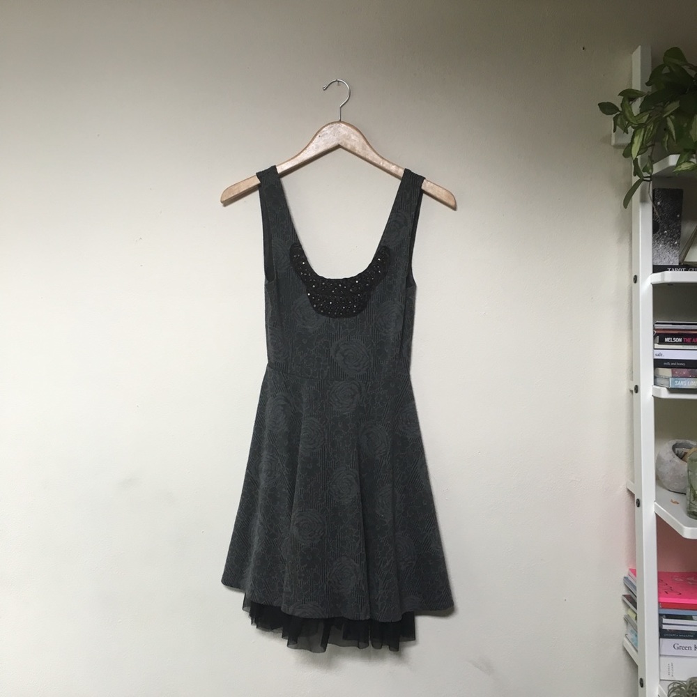 ✨HP✨ Free People - NWOT Grey Floral Party Dress