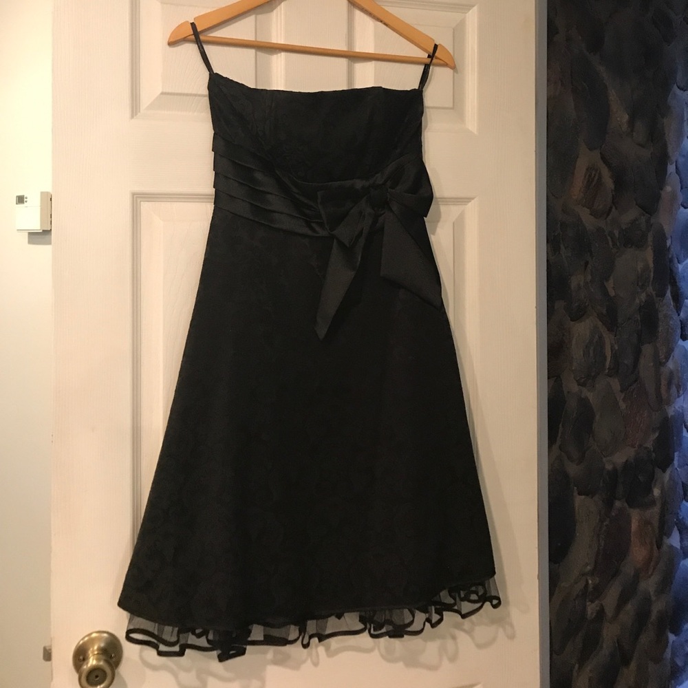 Sleeveless jacquard print dress w bow