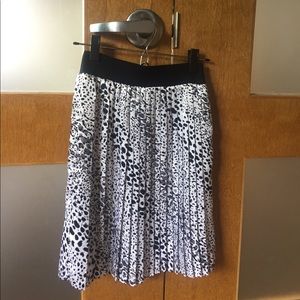 White House Black Market NWT