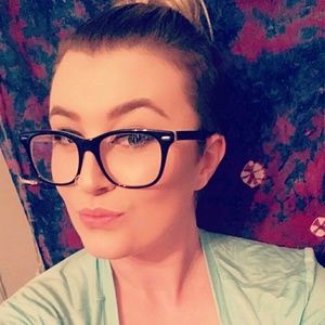 Meet your Posher, Sydney