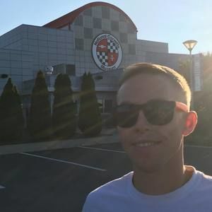 Meet your Posher, Austin