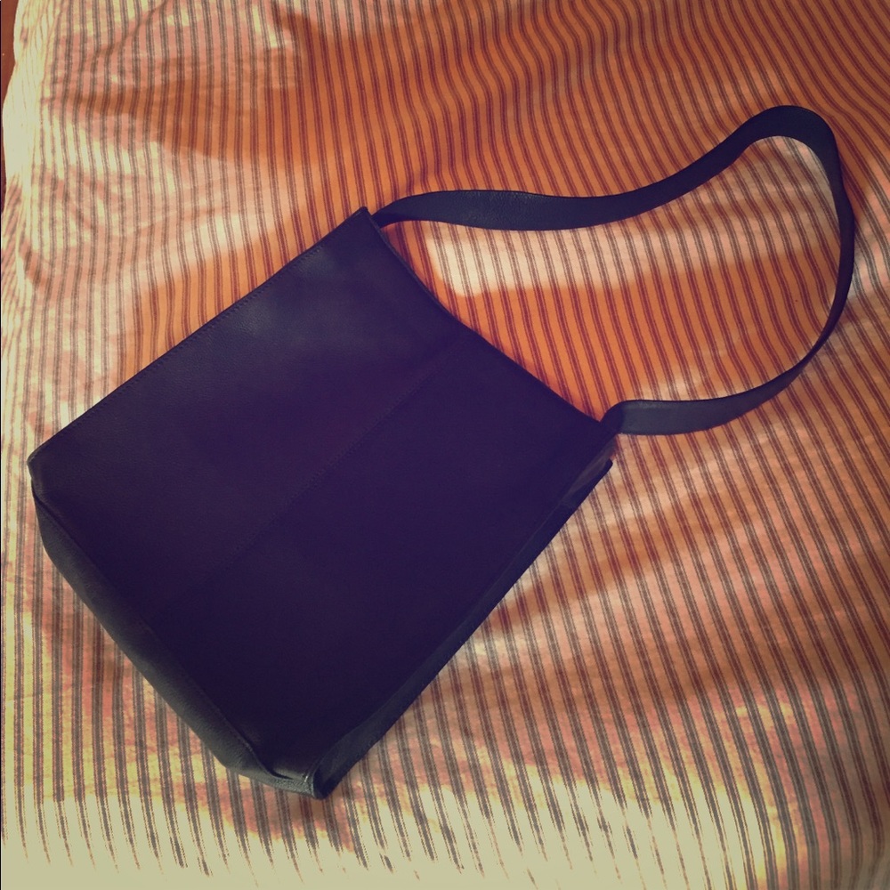 Ann Taylor LOFT over the shoulder bag