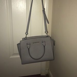 Light grey Michael kors medium Selma