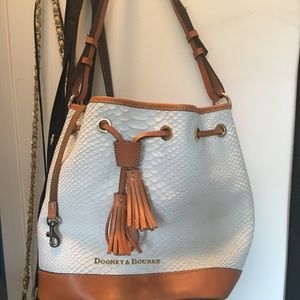 Dooney & Bourke bucket bag