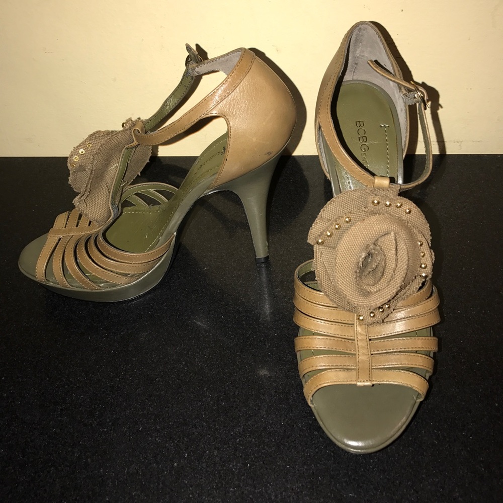 NWOT BCBG Leather Sandal Heels