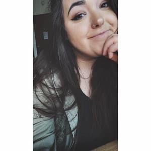Meet your Posher, Mia