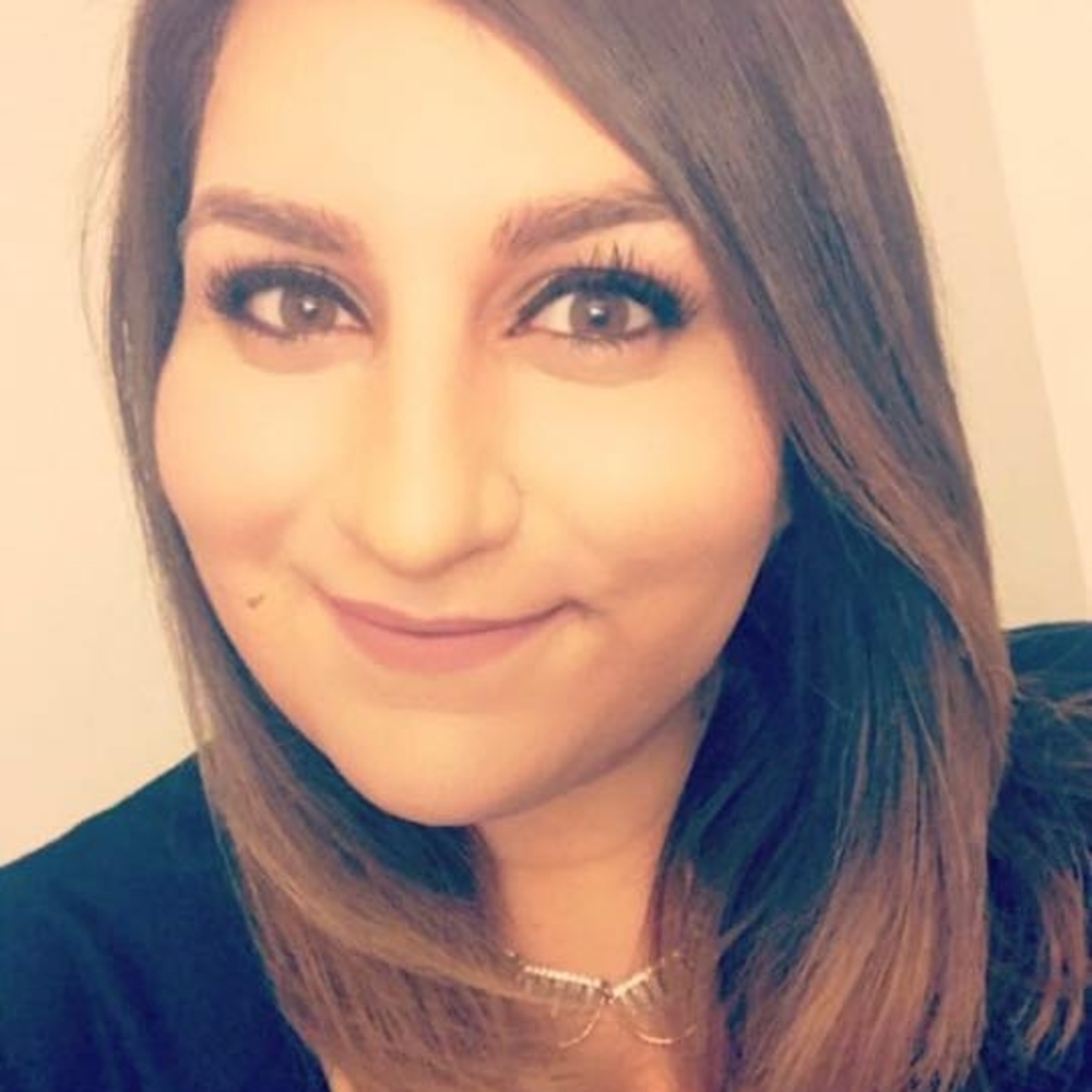 Meet your Posher, Liana