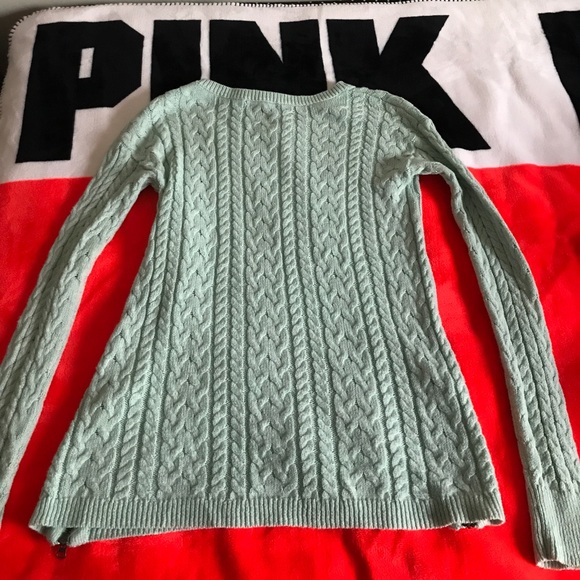 American Eagle Outfitters Teal Fitted Sweater! - Picture 3 of 4