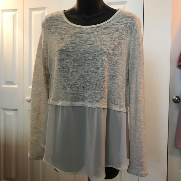 Boutique Sweaters (2) with Sheer Bottom (Med) - Picture 4 of 6