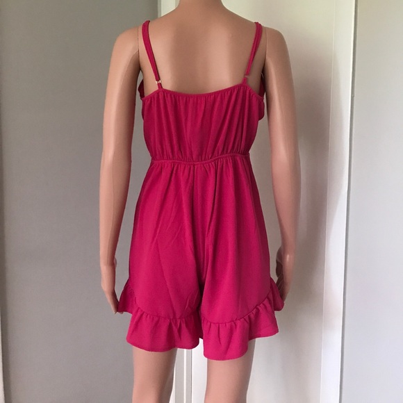 ✔️NWT Ruffled Jumpsuit - Picture 3 of 5