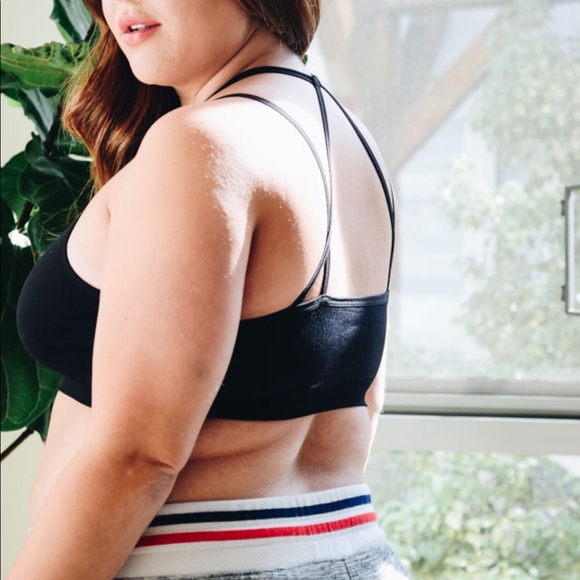 PLUS SIZE Floral Cut Out BRALETTE - Picture 3 of 8