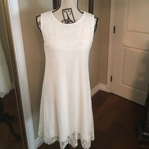Max Studio white lace sleeveless dress size M