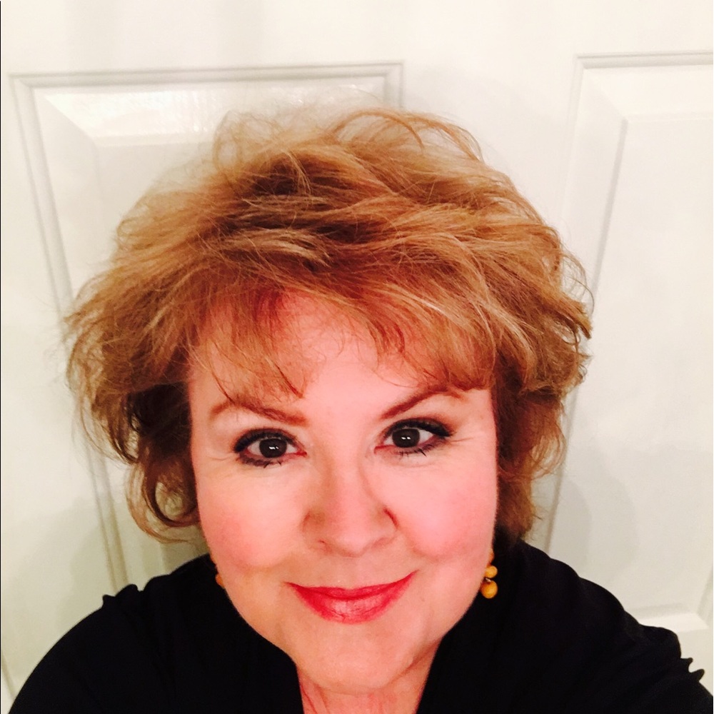 Meet your Posher, Debbie