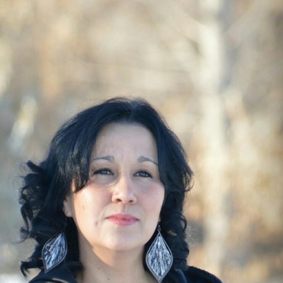 Meet your Posher, Albita - Picture 2 of 2