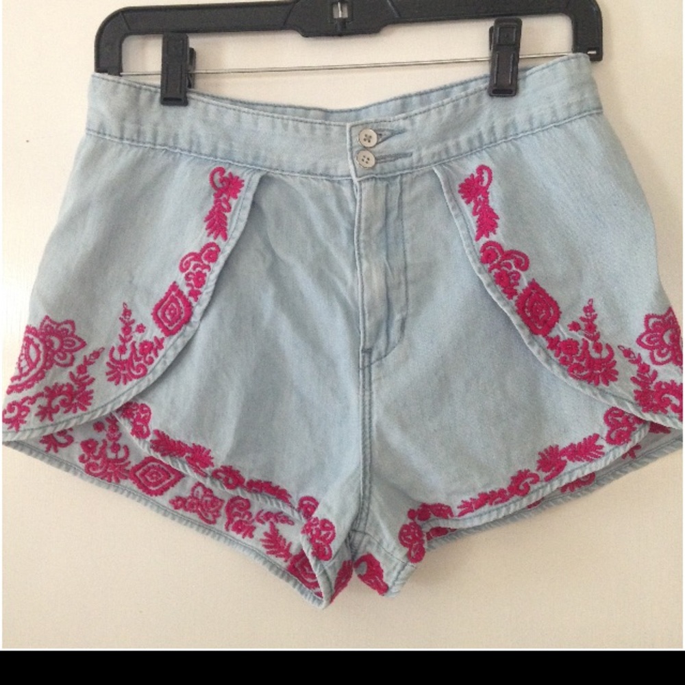 BDG light washed embroidered shorts