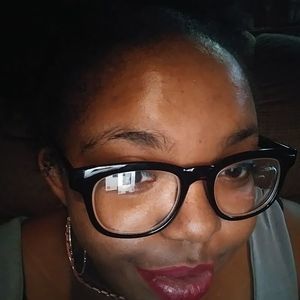 Meet your Posher, Cleaira