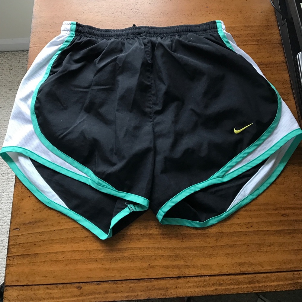 Nike DriFit Shorts XS EUC