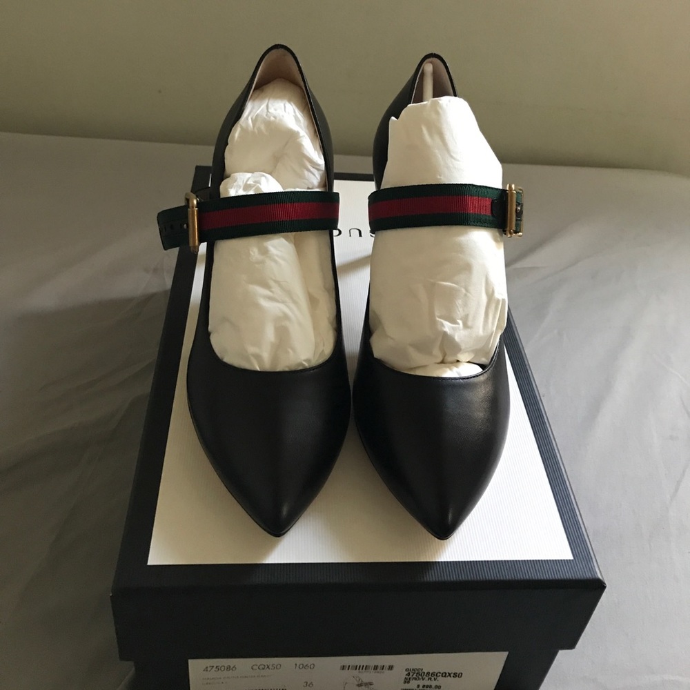 Sylvie Mary Jane Pump