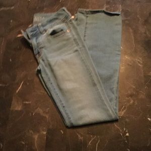 AE kickboot jeans