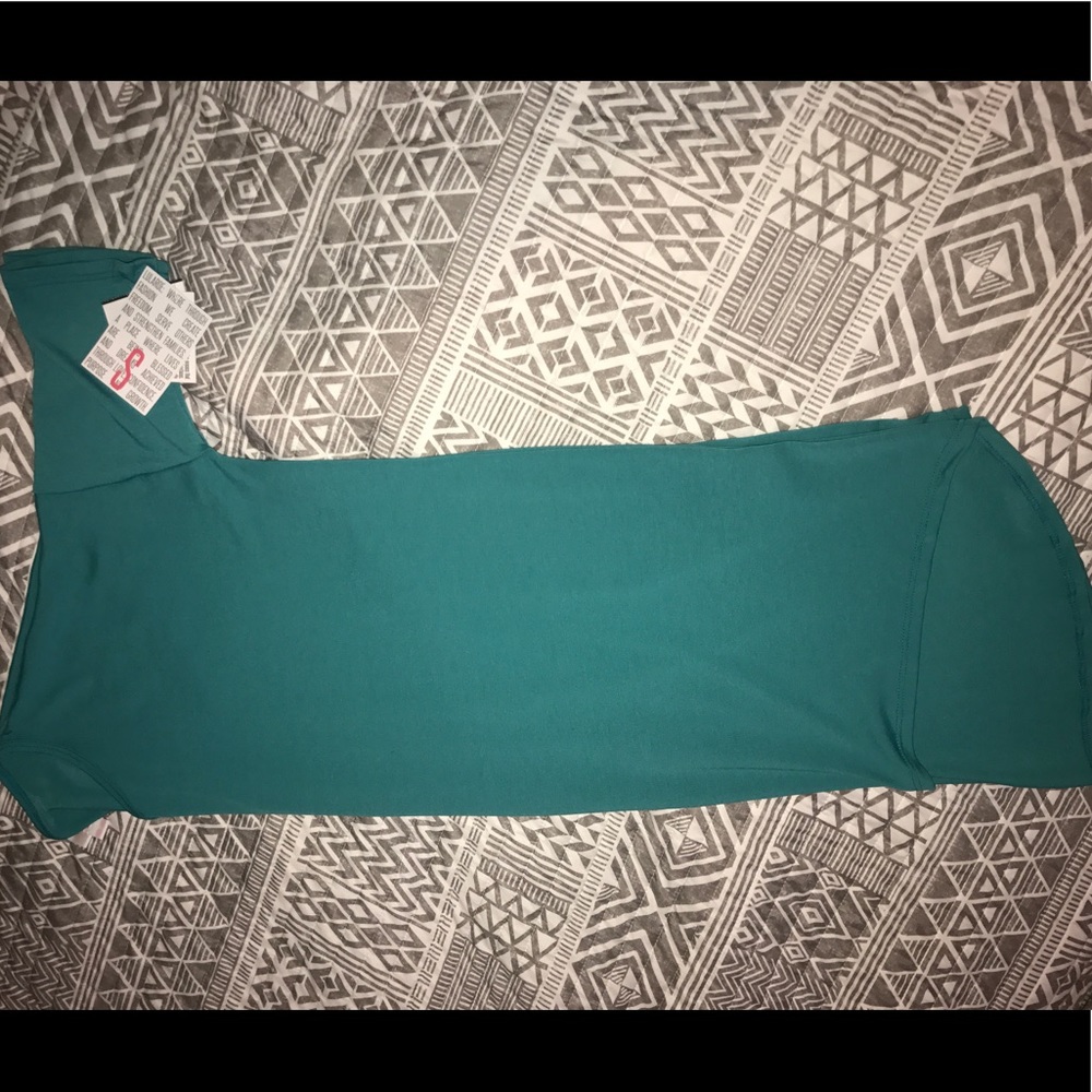 NWT Lularoe small teal Irma