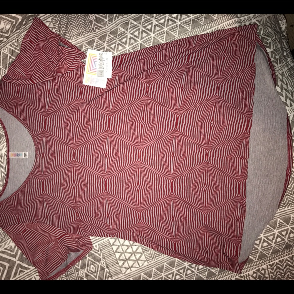 NWT XL Lularoe Classic Tee dark red and gray