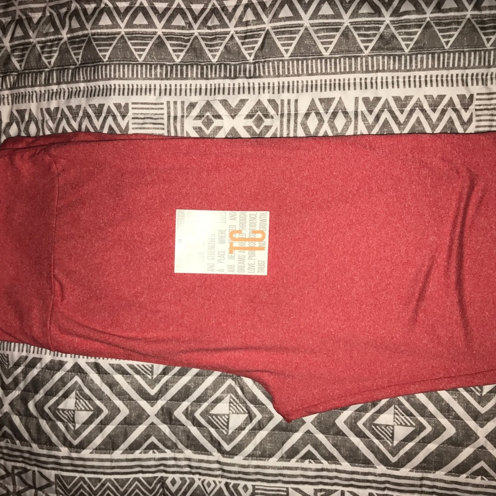 NWT Lularoe leggings. Heathered berry