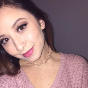 Meet your Posher, Monica